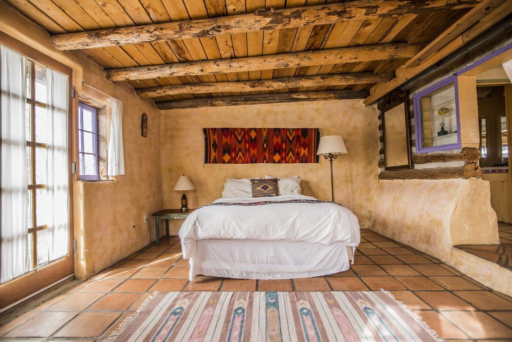 Taos Goji Farm & Eco-Lodge Retreat Arroyo Seco Bagian luar foto